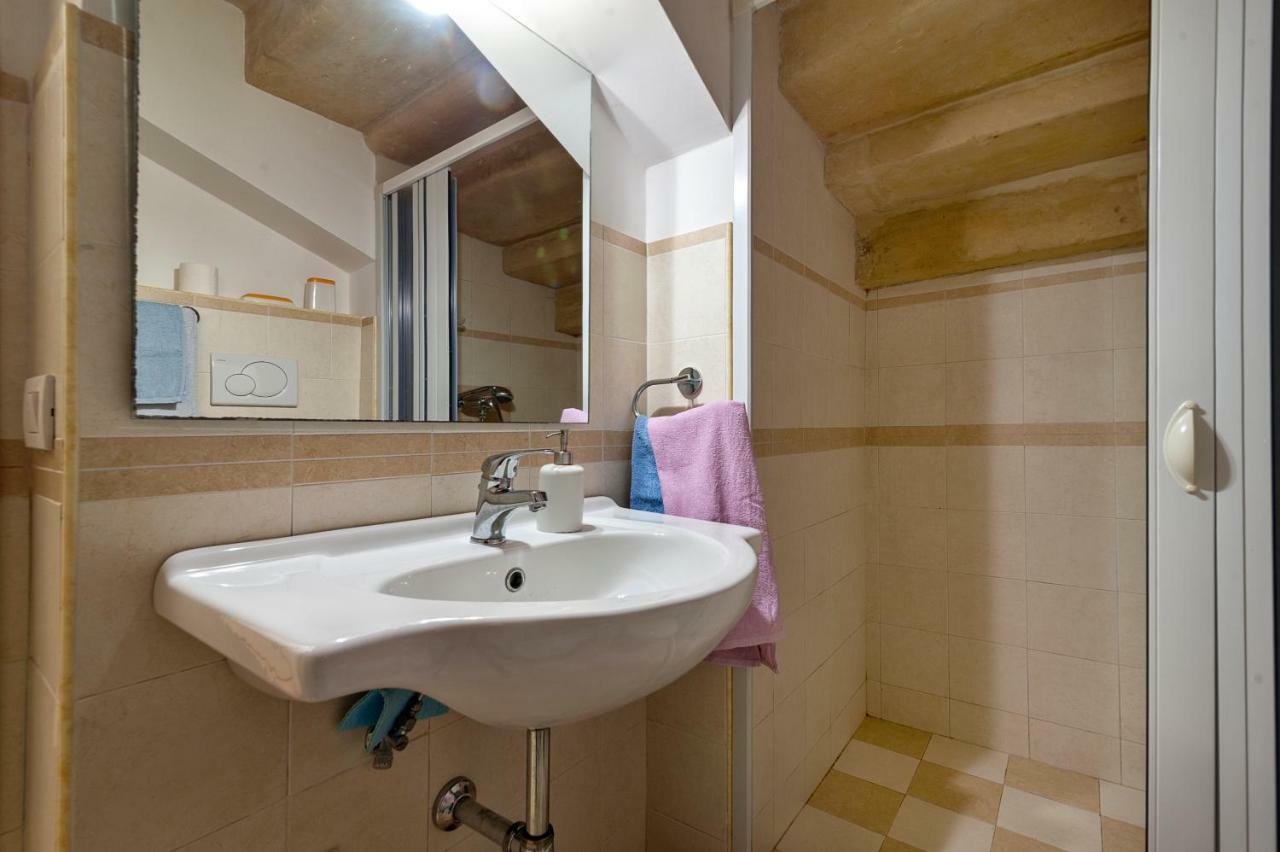 Dimora Dei Baroni Apartment Lecce Ngoại thất bức ảnh
